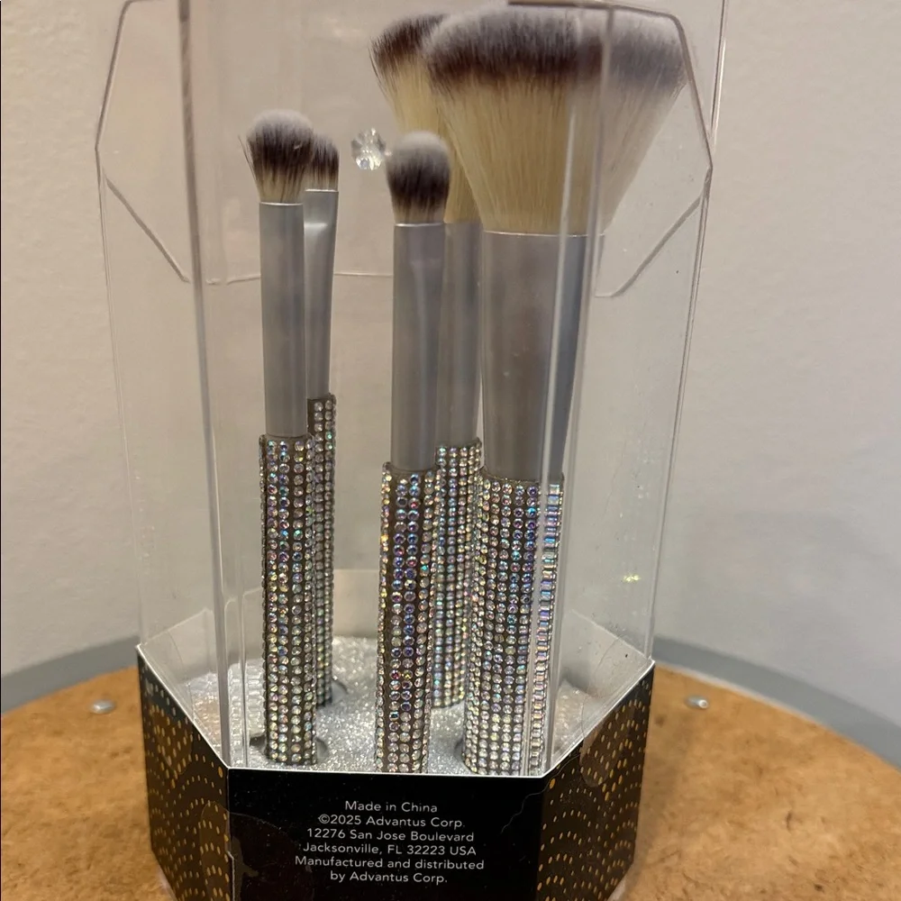 Glamour Makeup Brush Set with Silver Handles